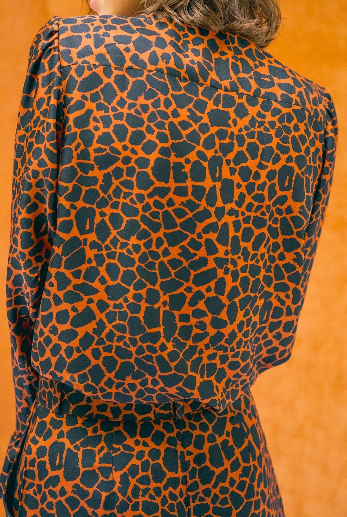 LEITA Paris chemise avec manche ballon imprimé girafe 